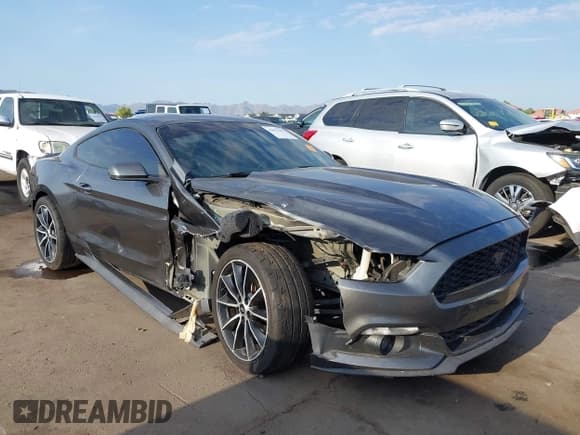 ✅ 2016 Ford Mustang EcoBoost • VIN: 1FA6P8TH0G5284223 • Lot: 43052447. Wystawiony na IAAI z przebiegiem 90 494 mil. Bezpłatny archiwum sprzedaży aukcyjnych z USA i szczegółowy raport historii pojazdu na DreamBid. Zdjęcie 6.