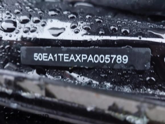 ✅ 2023 Lucid Air Touring • VIN: 50EA1TEAXPA005789 • Lot: 40855181. Wystawiony na IAAI z przebiegiem Nie podano. Bezpłatny archiwum sprzedaży aukcyjnych z USA i szczegółowy raport historii pojazdu na DreamBid. Zdjęcie 9.