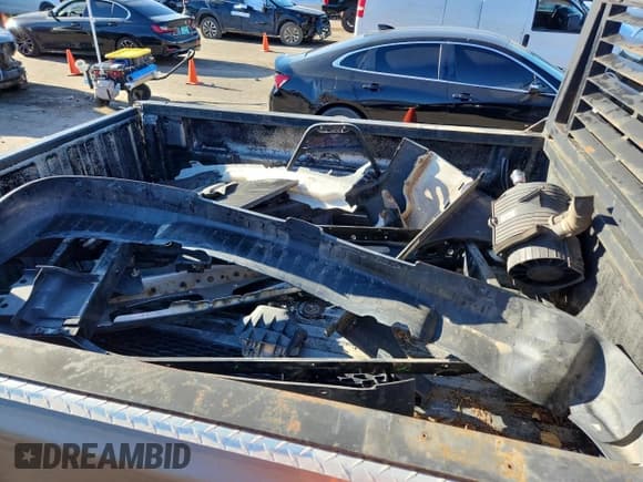 ✅ 2007 Chevrolet Silverado 2500HD LT3 • VIN: 1GCHK23D57F119967 • Lot: 83993785. Listed on Copart with 229,347 mi. Free auction sales archive from the USA and detailed vehicle history report at DreamBid. Image 12.