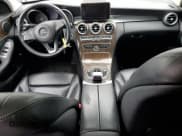 ✅ 2016 Mercedes-Benz C 300 Luxury • VIN: 55SWF4KB8GU135266 • Lot: 50732125. Wystawiony na Copart z przebiegiem 129 302 mil. Bezpłatny archiwum sprzedaży aukcyjnych z USA i szczegółowy raport historii pojazdu na DreamBid. Zdjęcie 8.