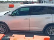 ✅ 2015 Toyota Highlander LE • VIN: 5TDZARFHXFS010899 • Lot: 43803311. Listed on IAAI with 147,646 mi. Free auction sales archive from the USA and detailed vehicle history report at DreamBid. Image 14.