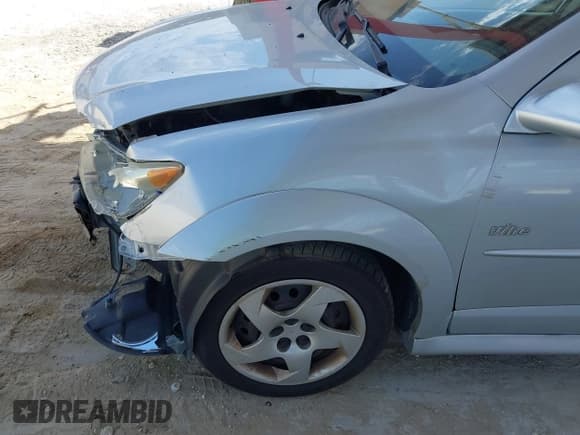 ✅ 2006 Pontiac Vibe • VIN: 5Y2SM65806Z427715 • Lot: 41894863. Wystawiony na IAAI z przebiegiem 122 343 mil. Bezpłatny archiwum sprzedaży aukcyjnych z USA i szczegółowy raport historii pojazdu na DreamBid. Zdjęcie 15.