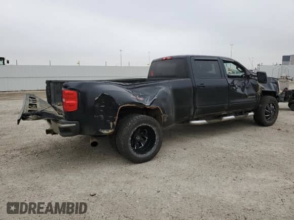 2017 Chevrolet Silverado 3500HD LT with VIN 1GC4KZCY2HF155370, listed as a Copart auction lot 68136874 with 373,839 mi miles and Salvage title. Bid and sale history available at DreamBid. Image 3.