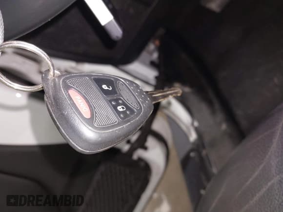 ✅ 2017 Jeep Wrangler Unlimited Rubicon Recon • VIN: 1C4BJWFG5HL512375 • Lot: 43458253. Wystawiony na IAAI z przebiegiem 94 648 mil. Bezpłatny archiwum sprzedaży aukcyjnych z USA i szczegółowy raport historii pojazdu na DreamBid. Zdjęcie 11.