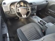 ✅ 2012 Dodge Challenger SXT • VIN: 2C3CDYAG6CH162098 • Lot: 43852645. Wystawiony na Copart z przebiegiem 116 458 mil. Bezpłatny archiwum sprzedaży aukcyjnych z USA i szczegółowy raport historii pojazdu na DreamBid. Zdjęcie 8.