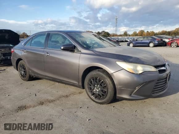 2015 Toyota Camry LE with VIN 4T4BF1FK9FR481956, listed as a Copart auction lot 90130115 with 283,646 mi miles and Clean title. Bid and sale history available at DreamBid. Image 4.