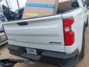 ✅ 2025 Chevrolet Silverado 1500 ZR2 • VIN: 3GCUKHEL1SG170864 • Лот: 42167688. Опубликован ранее на IAAI с пробегом 1 296 миль. Бесплатный доступ к архиву аукционных продаж из США и подробный отчёт об истории автомобиля на DreamBid. Изображение 16.