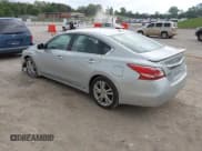 ✅ 2013 Nissan Altima SV • VIN: 1N4BL3AP9DC249999 • Lot: 42036949. Wystawiony na IAAI z przebiegiem 212 873 mil. Bezpłatny archiwum sprzedaży aukcyjnych z USA i szczegółowy raport historii pojazdu na DreamBid. Zdjęcie 3.