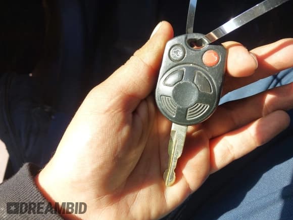 ✅ 2010 Ford Fusion SEL • VIN: 3FAHP0CG0AR213044 • Lot: 43664090. Listed on IAAI with 183,131 mi. Free auction sales archive from the USA and detailed vehicle history report at DreamBid. Image 11.