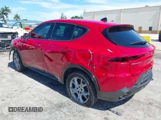 2024 Dodge Hornet R/T z VIN ZACPDFCW7R3A44078, wystawiony jako IAAI lot #42603078 z przebiegiem 7 540 mil mil oraz . Historia ofert i sprzedaży dostępna na DreamBid. Obrazek 3.