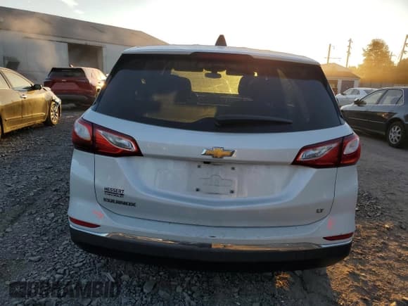 ✅ 2018 Chevrolet Equinox LT • VIN: 2GNAXJEV4J6149912 • Лот: 85255435. Опубликован ранее на Copart с пробегом 106 433 миль. Бесплатный доступ к архиву аукционных продаж из США и подробный отчёт об истории автомобиля на DreamBid. Изображение 6.