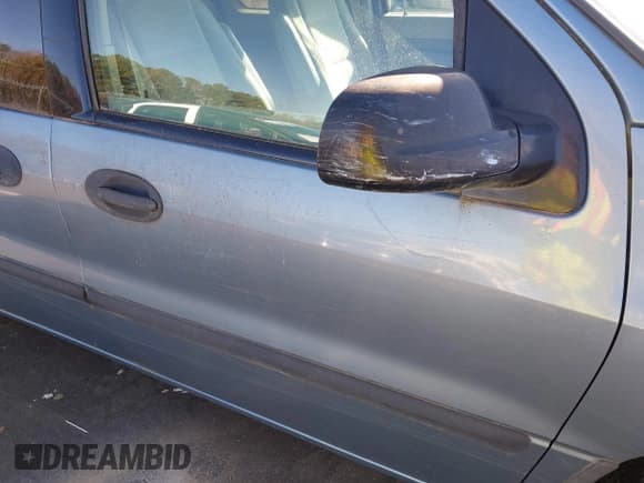 ✅ 2005 Ford Freestar S • VIN: 2FMZA50635BA50561 • Lot: 43762722. Listed on IAAI with 95,582 mi. Free auction sales archive from the USA and detailed vehicle history report at DreamBid. Image 21.