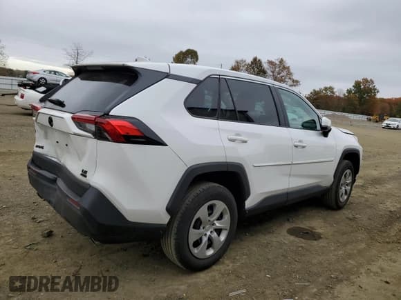✅ 2022 Toyota RAV4 LE • VIN: 2T3G1RFV6NC268428 • Lot: 90589385. Wystawiony na Copart z przebiegiem 28 631 mil. Bezpłatny archiwum sprzedaży aukcyjnych z USA i szczegółowy raport historii pojazdu na DreamBid. Zdjęcie 3.