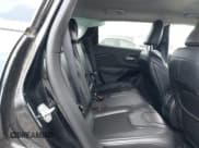 ✅ 2019 Jeep Cherokee Altitude • VIN: 1C4PJMLX0KD476756 • Lot: 42048496. Wystawiony na IAAI z przebiegiem 55 751 mil. Bezpłatny archiwum sprzedaży aukcyjnych z USA i szczegółowy raport historii pojazdu na DreamBid. Zdjęcie 8.