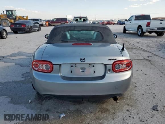 ✅ 2011 Mazda MX-5 Miata Touring • VIN: JM1NC2LF6B0219573 • Lot: 66368475. Listed on Copart with 86,727 mi. Free auction sales archive from the USA and detailed vehicle history report at DreamBid. Image 6.
