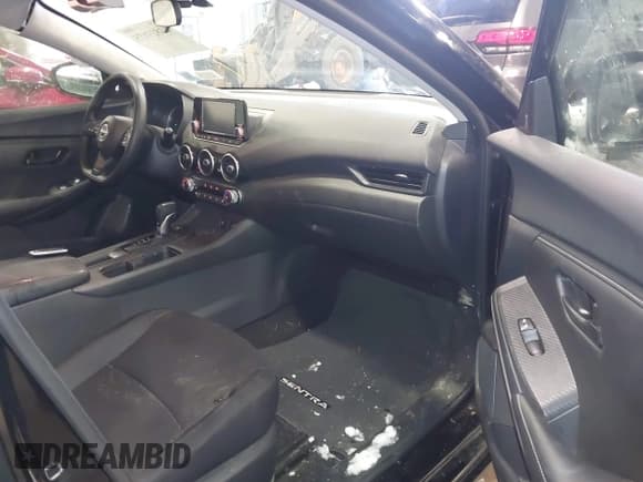 ✅ 2024 Nissan Sentra S • VIN: 3N1AB8BV5RY243332 • Lot: 43829175. Listed on IAAI with 38,971 mi. Free auction sales archive from the USA and detailed vehicle history report at DreamBid. Image 5.