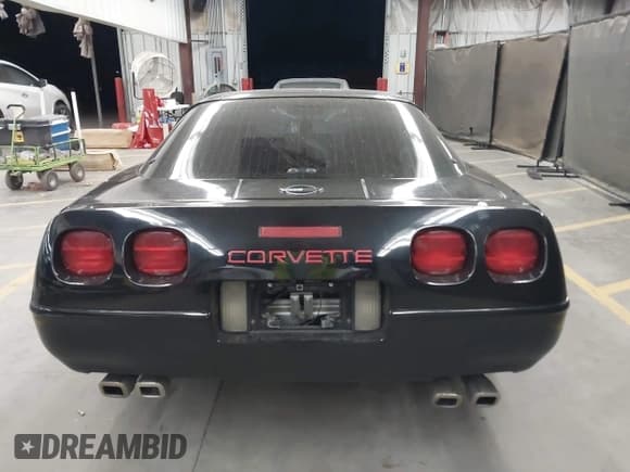 ✅ 1991 Chevrolet Corvette • VIN: 1G1YY2386M5113204 • Лот: 42478839. Опубликован ранее на IAAI с пробегом 99 334 миль. Бесплатный доступ к архиву аукционных продаж из США и подробный отчёт об истории автомобиля на DreamBid. Изображение 16.