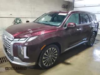 ✅ 2024 Hyundai Palisade Calligraphy • VIN: KM8R74GEXRU683855 • Лот: 82059225. Опубликован ранее на Copart с пробегом 61 054 миль. Бесплатный доступ к архиву аукционных продаж из США и подробный отчёт об истории автомобиля на DreamBid. Изображение 1.
