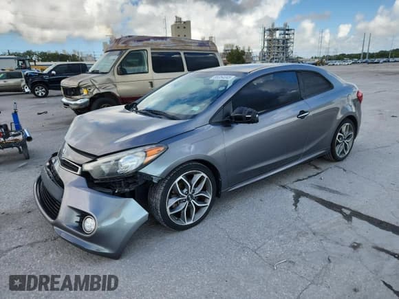 ✅ 2016 Kia Forte SX • VIN: KNAFZ6A31G5620247 • Лот: 85354045. Опубликован ранее на Copart с пробегом 95 891 миль. Бесплатный доступ к архиву аукционных продаж из США и подробный отчёт об истории автомобиля на DreamBid. Изображение 1.