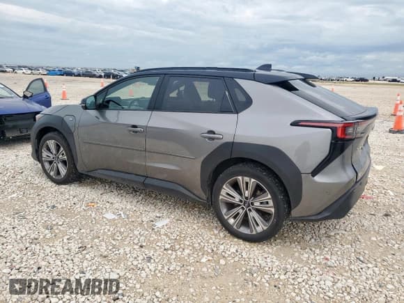 ✅ 2023 Toyota bZ4X XLE • VIN: JTMABABA0PA005133 • Lot: 60741775. Wystawiony na Copart z przebiegiem 24 187 mil. Bezpłatny archiwum sprzedaży aukcyjnych z USA i szczegółowy raport historii pojazdu na DreamBid. Zdjęcie 2.