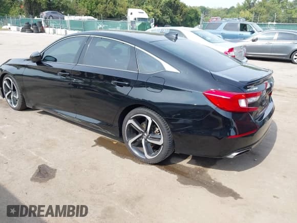 ✅ 2018 Honda Accord Sport • VIN: 1HGCV2F34JA029140 • Lot: 43289512. Listed on IAAI with 60,615 mi. Free auction sales archive from the USA and detailed vehicle history report at DreamBid. Image 3.