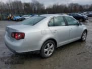 ✅ 2009 Volkswagen Jetta SE • VIN: 3VWRZ71K89M062050 • Lot: 83973194. Listed on Copart with 48,996 mi. Free auction sales archive from the USA and detailed vehicle history report at DreamBid. Image 3.