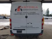 ✅ 2016 Mercedes-Benz Sprinter Cargo • VIN: WD3PE7DD3GP320558 • Lot: 43763962. Wystawiony na IAAI z przebiegiem 124 422 mil. Bezpłatny archiwum sprzedaży aukcyjnych z USA i szczegółowy raport historii pojazdu na DreamBid. Zdjęcie 17.