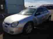 2003 Dodge Neon SXT z VIN 1B3ES56C33D103930, wystawiony jako Copart lot #50413565 z przebiegiem 123 629 mil mil oraz Szkoda całkowita • Salvage title. Historia ofert i sprzedaży dostępna na DreamBid. Obrazek 1.