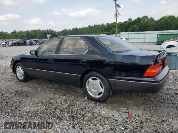 ✅ 1998 Lexus LS 400 • VIN: JT8BH28F6W0134301 • Lot: 59435115. Wystawiony na Copart z przebiegiem 191 611 mil. Bezpłatny archiwum sprzedaży aukcyjnych z USA i szczegółowy raport historii pojazdu na DreamBid. Zdjęcie 2.