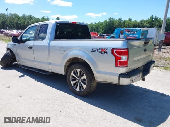 ✅ 2019 Ford F-150 XL • VIN: 1FTEX1EPXKFB41879 • Lot: 42781625. Wystawiony na IAAI z przebiegiem 72 920 mil. Bezpłatny archiwum sprzedaży aukcyjnych z USA i szczegółowy raport historii pojazdu na DreamBid. Zdjęcie 3.