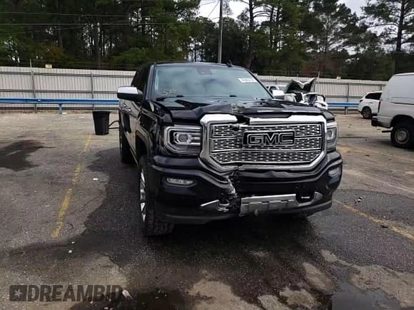 ✅ 2017 GMC Sierra 1500 Denali • VIN: 3GTU2PEJ2HG474691 • Lot: 43563735. Listed on Copart with 81,588 mi. Free auction sales archive from the USA and detailed vehicle history report at DreamBid. Image 13.