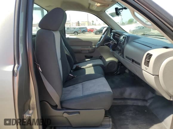 ✅ 2007 Chevrolet Silverado 2500HD Work Truck • VIN: 1GCHC24K57E602360 • Лот: 58250395. Опубликован ранее на Copart с пробегом 163 773 миль. Бесплатный доступ к архиву аукционных продаж из США и подробный отчёт об истории автомобиля на DreamBid. Изображение 10.