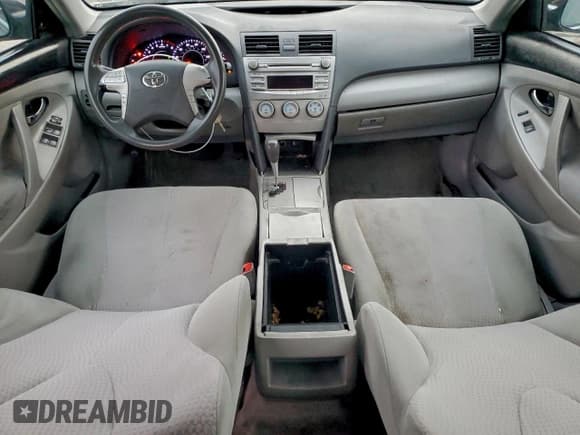 ✅ 2011 Toyota Camry LE • VIN: 4T1BF3EK7BU212128 • Lot: 94431175. Wystawiony na Copart z przebiegiem 160 718 mil. Bezpłatny archiwum sprzedaży aukcyjnych z USA i szczegółowy raport historii pojazdu na DreamBid. Zdjęcie 8.