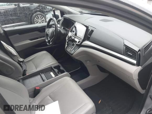 ✅ 2018 Honda Odyssey Elite • VIN: 5FNRL6H95JB051582 • Lot: 43740163. Listed on IAAI with 72,332 mi. Free auction sales archive from the USA and detailed vehicle history report at DreamBid. Image 5.