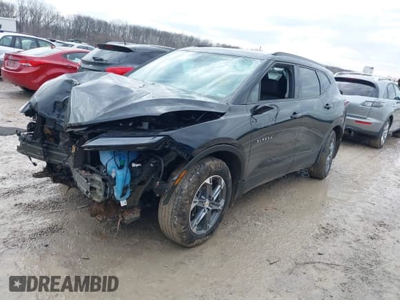 ✅ 2023 Chevrolet Blazer LT • VIN: 3GNKBJRSXPS206207 • Lot: 41488978. Wystawiony na IAAI z przebiegiem 16 393 mil. Bezpłatny archiwum sprzedaży aukcyjnych z USA i szczegółowy raport historii pojazdu na DreamBid. Zdjęcie 17.