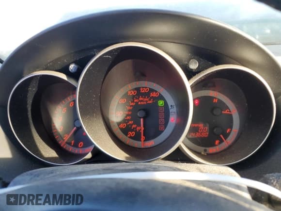 ✅ 2008 Mazda 3 S Touring • VIN: JM1BK323981800247 • Лот: 82738305. Опубликован ранее на Copart с пробегом 143 680 миль. Бесплатный доступ к архиву аукционных продаж из США и подробный отчёт об истории автомобиля на DreamBid. Изображение 9.