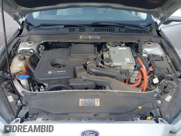 ✅ 2015 Ford Fusion S Hybrid • VIN: 3FA6P0UU8FR132666 • Lot: 42401286. Listed on IAAI with 71,418 mi. Free auction sales archive from the USA and detailed vehicle history report at DreamBid. Image 10.