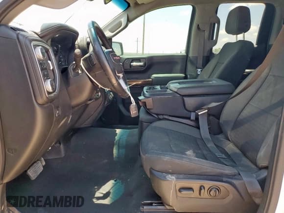 ✅ 2021 GMC Sierra 1500 SLE • VIN: 1GTR9BED8MZ443826 • Лот: 63496105. Опубликован ранее на Copart с пробегом 107 275 миль. Бесплатный доступ к архиву аукционных продаж из США и подробный отчёт об истории автомобиля на DreamBid. Изображение 7.