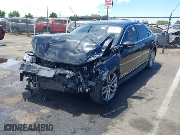 ✅ 2017 Volkswagen Passat R-Line • VIN: 1VWDT7A3XHC010889 • Lot: 42795091. Listed on IAAI with Not provided. Free auction sales archive from the USA and detailed vehicle history report at DreamBid. Image 17.