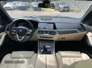 ✅ 2022 BMW X5 xDrive40i • VIN: 5UXCR6C04N9N11634 • Lot: 69748425. Wystawiony na Copart z przebiegiem 24 383 mil. Bezpłatny archiwum sprzedaży aukcyjnych z USA i szczegółowy raport historii pojazdu na DreamBid. Zdjęcie 6.