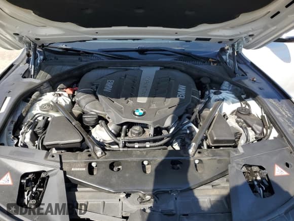 ✅ 2013 BMW 7 Series 750Li xDrive • VIN: WBAYF8C55DDE59420 • Lot: 81606795. Wystawiony na Copart z przebiegiem 125 382 mil. Bezpłatny archiwum sprzedaży aukcyjnych z USA i szczegółowy raport historii pojazdu na DreamBid. Zdjęcie 11.