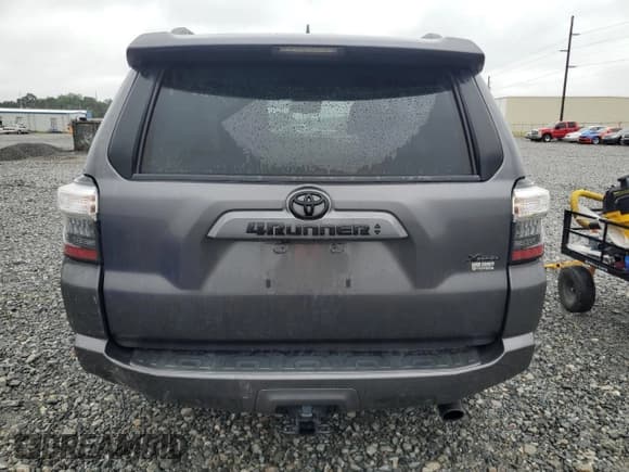 ✅ 2022 Toyota 4Runner SR5 Premium • VIN: JTEFU5JR0N5263748 • Lot: 85929455. Listed on Copart with 47,959 mi. Free auction sales archive from the USA and detailed vehicle history report at DreamBid. Image 6.