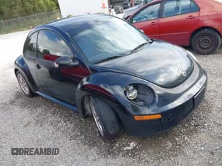 ✅ 2009 Volkswagen Beetle S • VIN: 3VWRW31C19M500675 • Lot: 40712963. Wystawiony na IAAI z przebiegiem 177 014 mil. Bezpłatny archiwum sprzedaży aukcyjnych z USA i szczegółowy raport historii pojazdu na DreamBid. Zdjęcie 1.