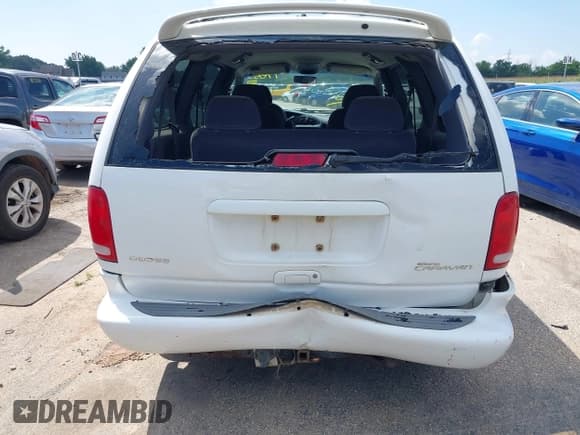 ✅ 2000 Dodge Caravan SE • VIN: 1B4GP44R6YB688397 • Лот: 42977835. Опубликован ранее на IAAI с пробегом 106 610 миль. Бесплатный доступ к архиву аукционных продаж из США и подробный отчёт об истории автомобиля на DreamBid. Изображение 16.