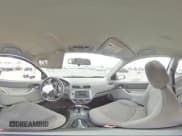 ✅ 2006 Ford Focus S • VIN: 1FAFP31N66W256205 • Lot: 89737325. Wystawiony na Copart z przebiegiem 145 091 mil. Bezpłatny archiwum sprzedaży aukcyjnych z USA i szczegółowy raport historii pojazdu na DreamBid. Zdjęcie 14.