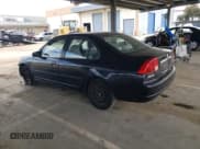 ✅ 2002 Honda Civic DX • VIN: 2HGES15122H522975 • Lot: 46902655. Wystawiony na Copart z przebiegiem 233 591 mil. Bezpłatny archiwum sprzedaży aukcyjnych z USA i szczegółowy raport historii pojazdu na DreamBid. Zdjęcie 2.