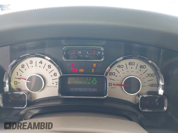 ✅ 2013 Ford Expedition Max Limited • VIN: 1FMJK2A50DEF23012 • Lot: 43803168. Wystawiony na IAAI z przebiegiem 158 362 mil. Bezpłatny archiwum sprzedaży aukcyjnych z USA i szczegółowy raport historii pojazdu na DreamBid. Zdjęcie 7.