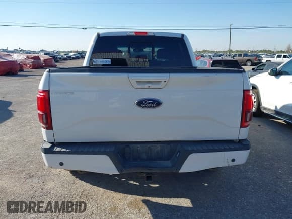 ✅ 2015 Ford F-150 Lariat • VIN: 1FTEW1CG1FFA33744 • Lot: 43162761. Listed on IAAI with 166,901 mi. Free auction sales archive from the USA and detailed vehicle history report at DreamBid. Image 16.