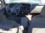 2003 Chevrolet S-10 z VIN 1GCCS19H238173885, wystawiony jako Copart lot #43588694 z przebiegiem 134 550 mil mil oraz Szkoda całkowita • Salvage title. Historia ofert i sprzedaży dostępna na DreamBid. Obrazek 8.