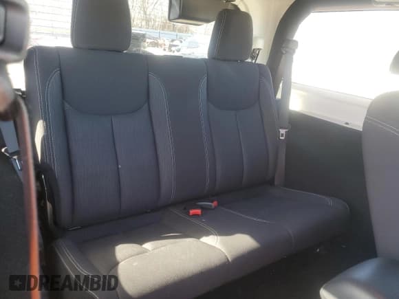 ✅ 2018 Jeep Wrangler Sahara • VIN: 1C4AJWBG3JL847321 • Лот: 46865345. Опубликован ранее на Copart с пробегом 123 980 миль. Бесплатный доступ к архиву аукционных продаж из США и подробный отчёт об истории автомобиля на DreamBid. Изображение 11.